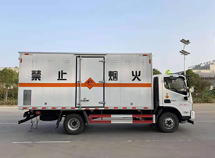 建昌爆破器材运输车