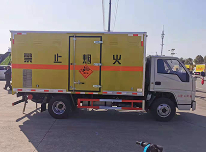 建昌爆破器材运输车
