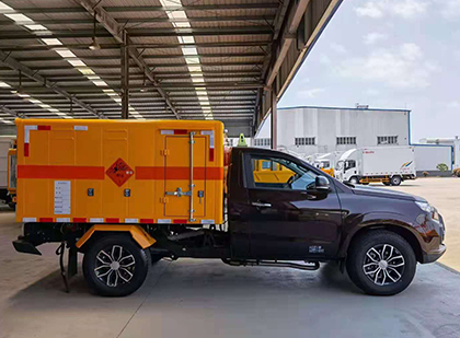 建昌爆破器材运输车